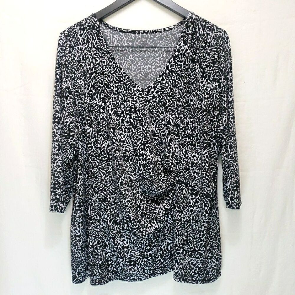 Lane Bryant Black White Abstract Cheetah Print Faux Wrap Top Sz 18/20 3/4 Sleeve